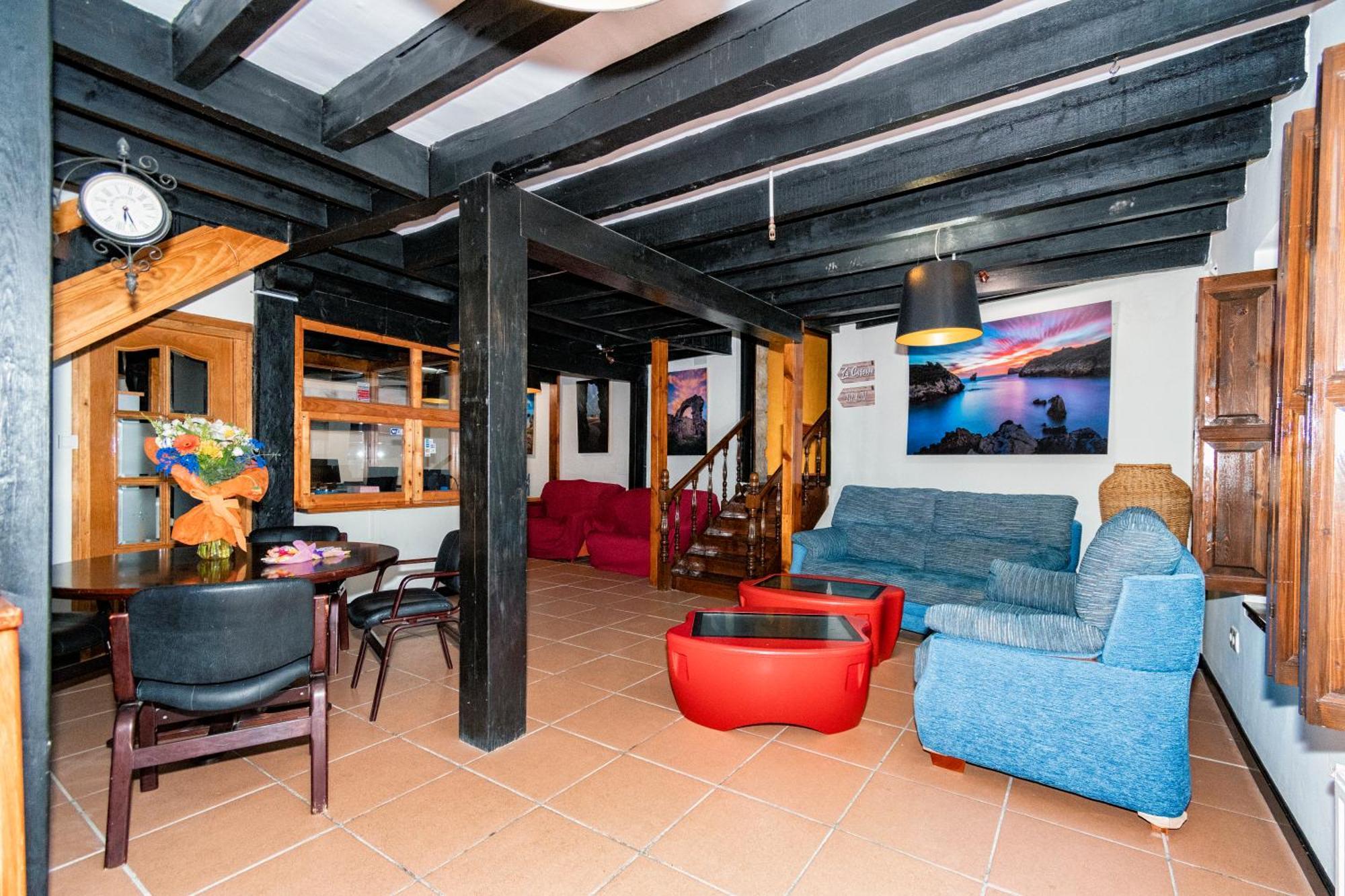 Albergue Santa Marina Buelna Eksteriør bilde
