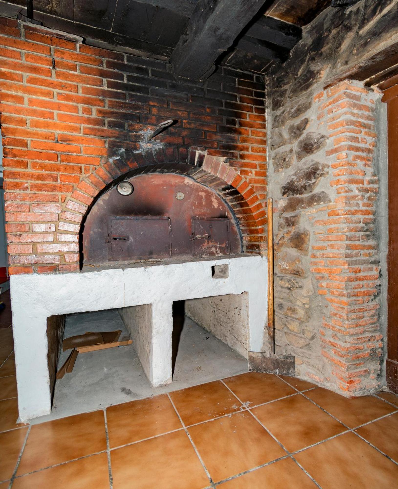 Albergue Santa Marina Buelna Eksteriør bilde