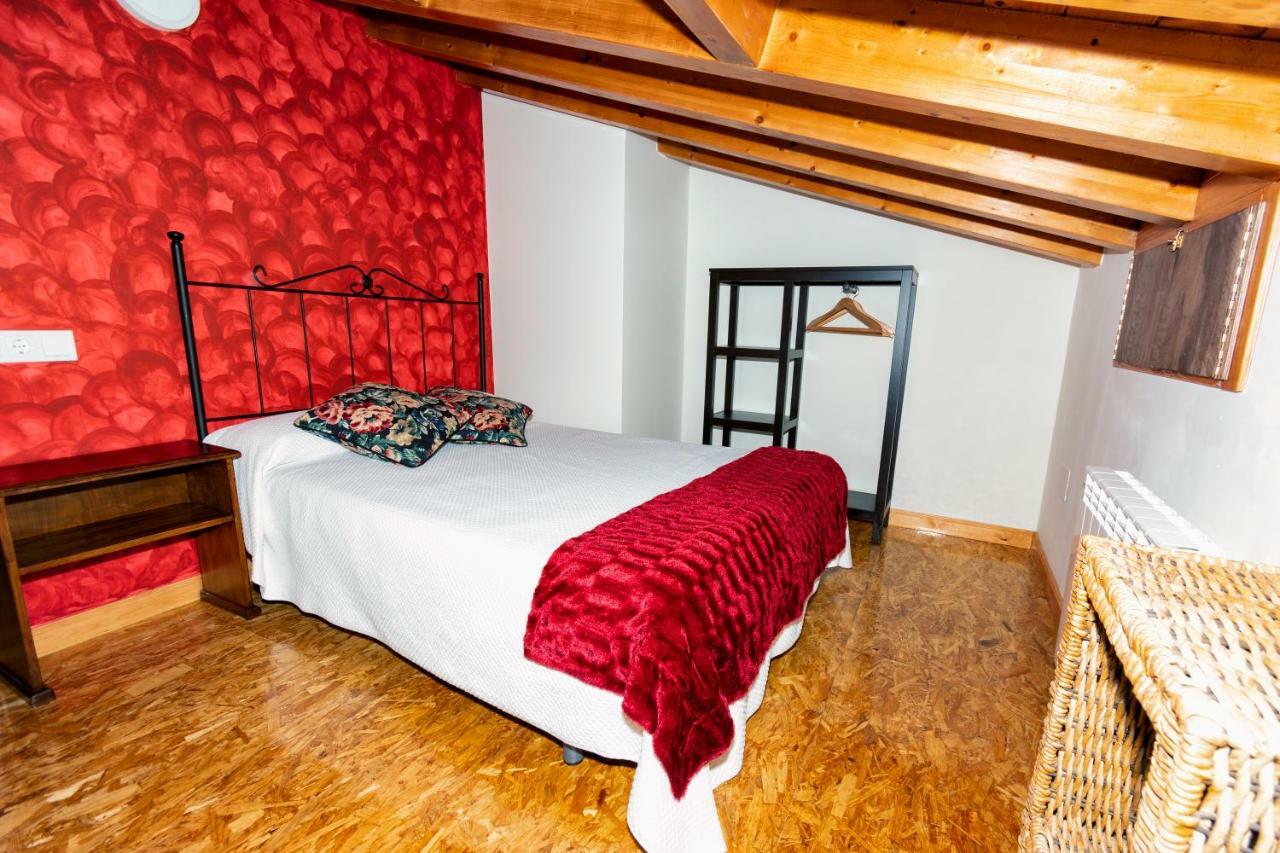 Albergue Santa Marina Buelna Eksteriør bilde