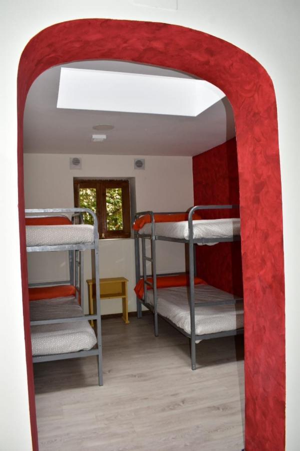 Albergue Santa Marina Buelna Eksteriør bilde